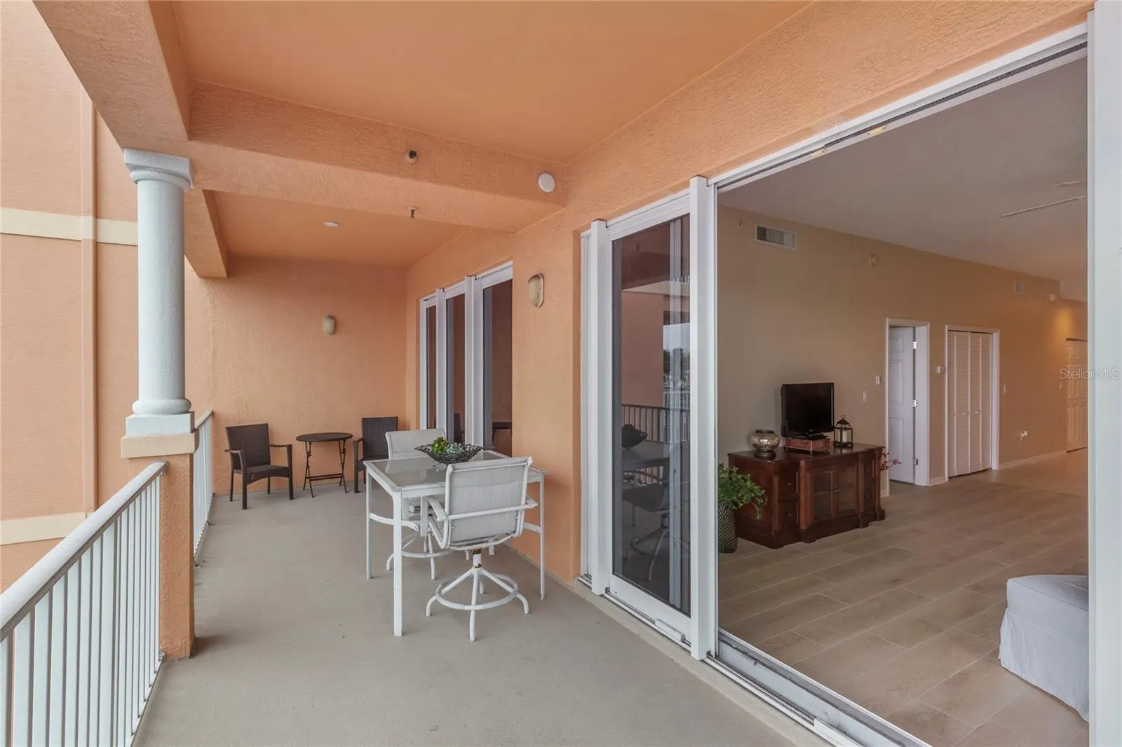 530 S GULFVIEW BLVD #203 #203