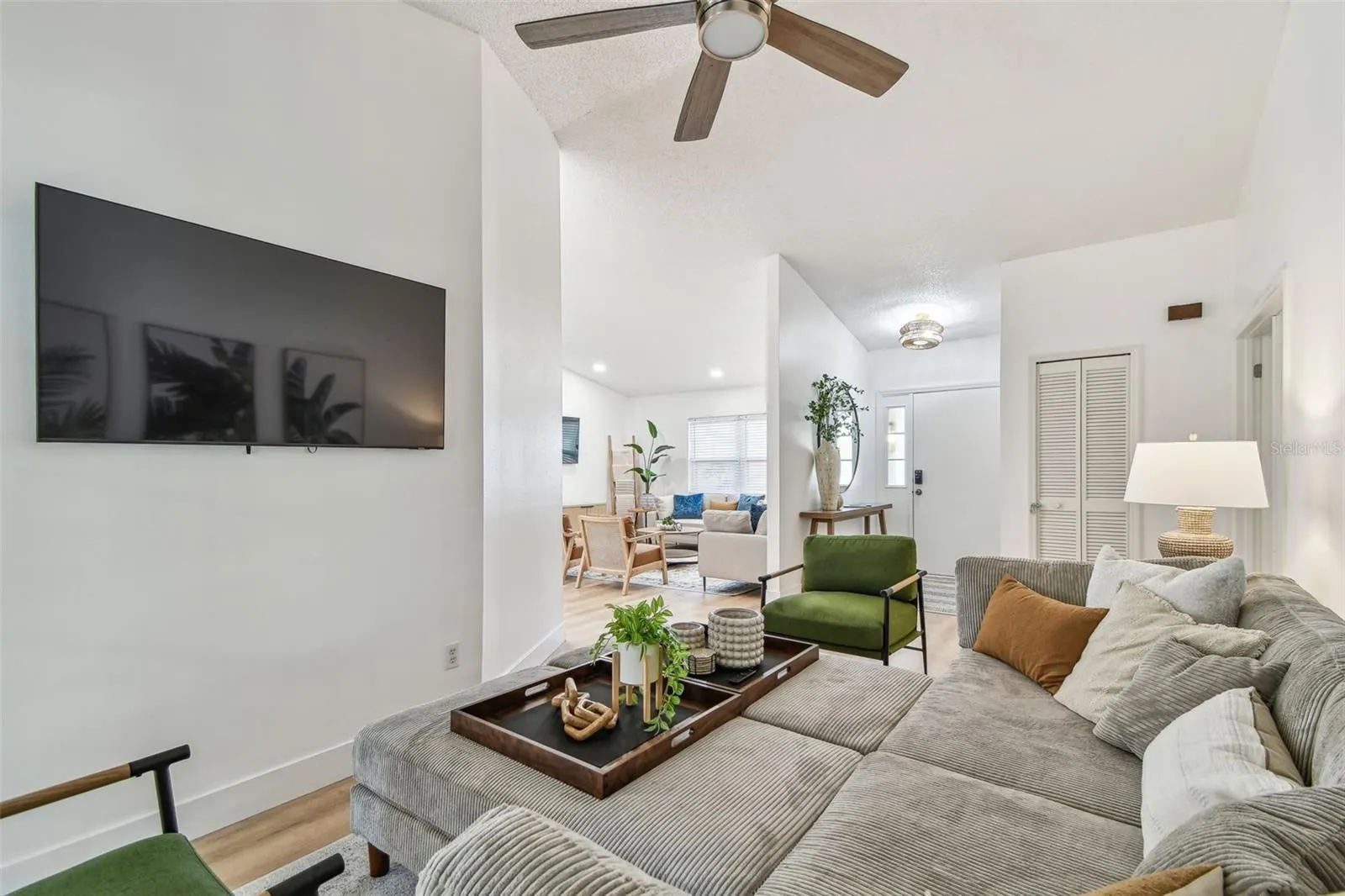 380 FERNSHIRE CT