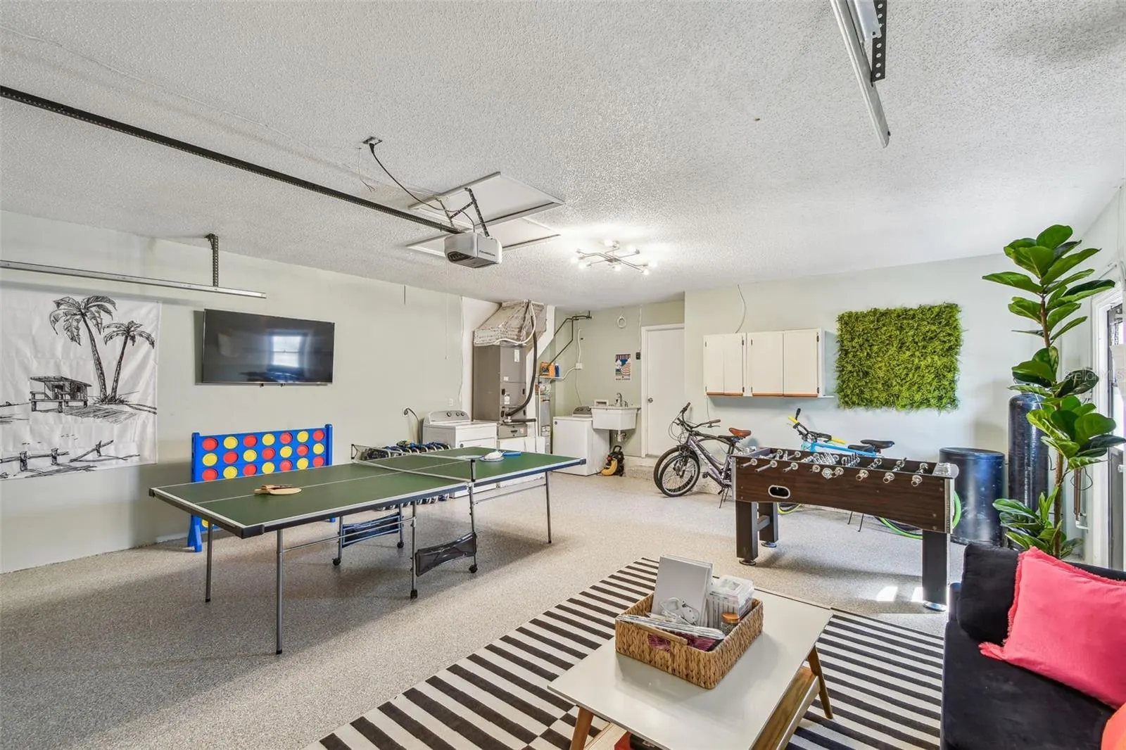 380 FERNSHIRE CT