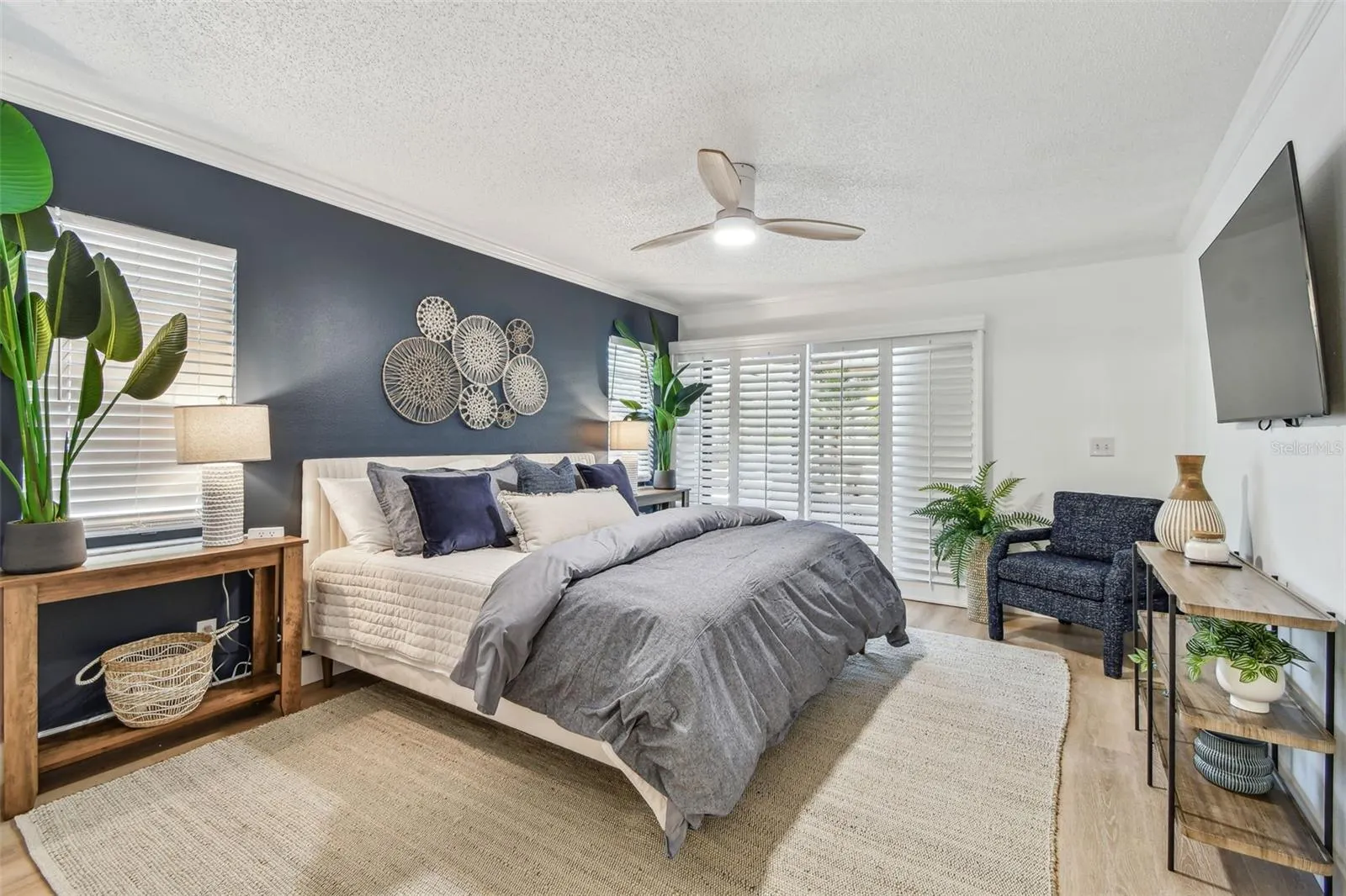 380 FERNSHIRE CT