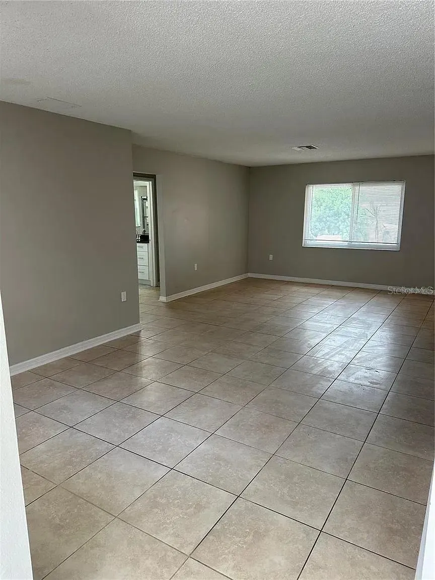 3413 DOVE HOLLOW CT