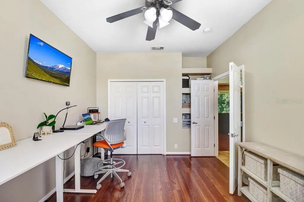3876 WHISTLEWOOD CIR