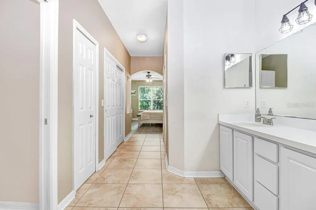 3876 WHISTLEWOOD CIR