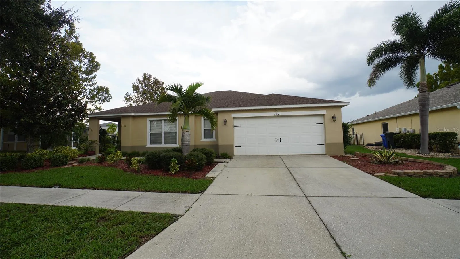 5204 MOON SHELL DR