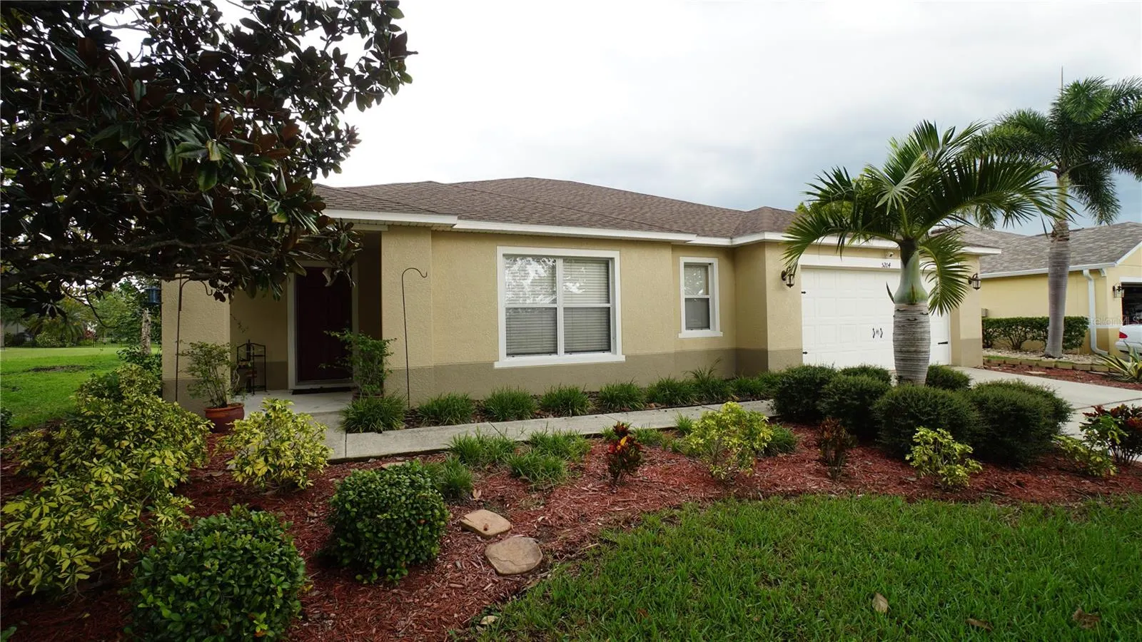 5204 MOON SHELL DR