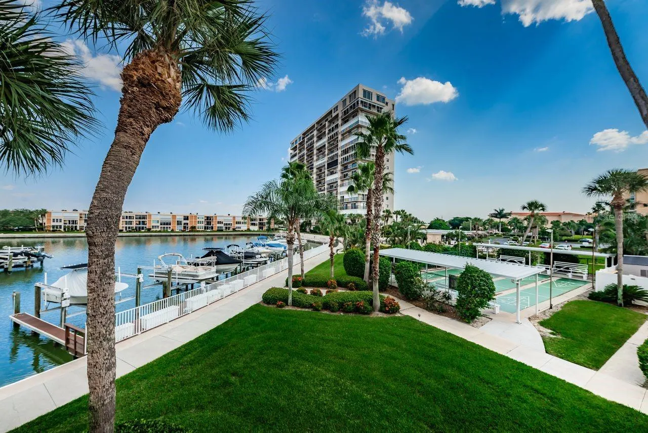 7645 SUN ISLAND DR S #101 #101