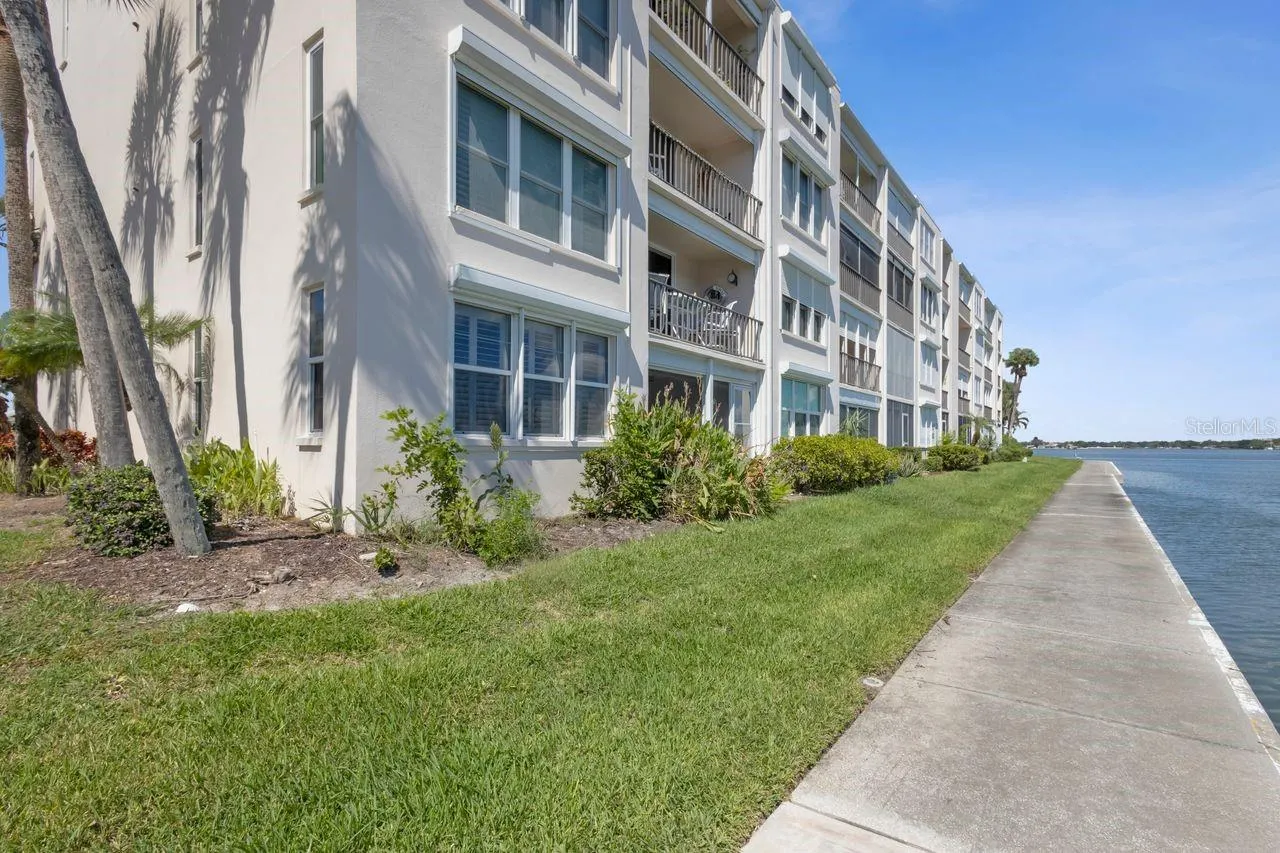 7645 SUN ISLAND DR S #101 #101