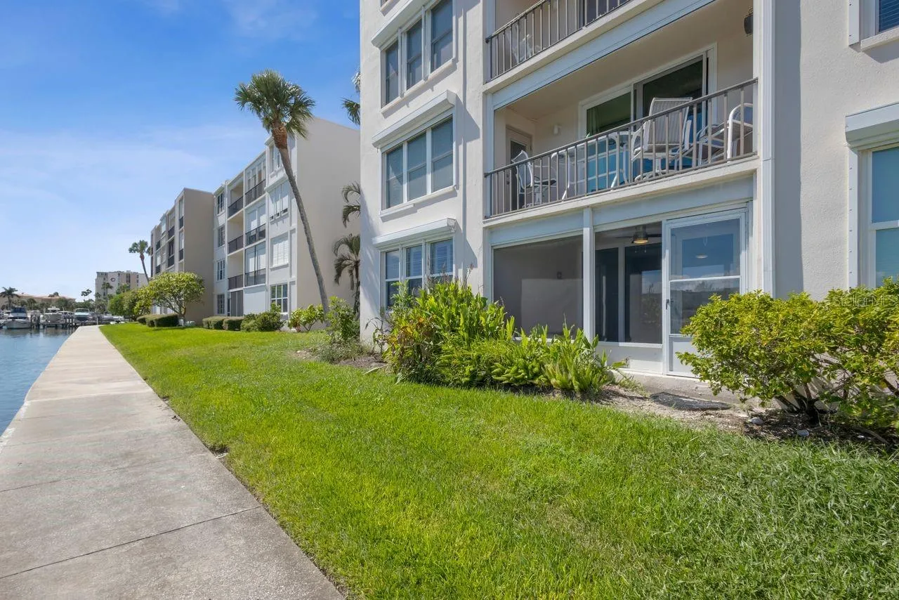 7645 SUN ISLAND DR S #101 #101