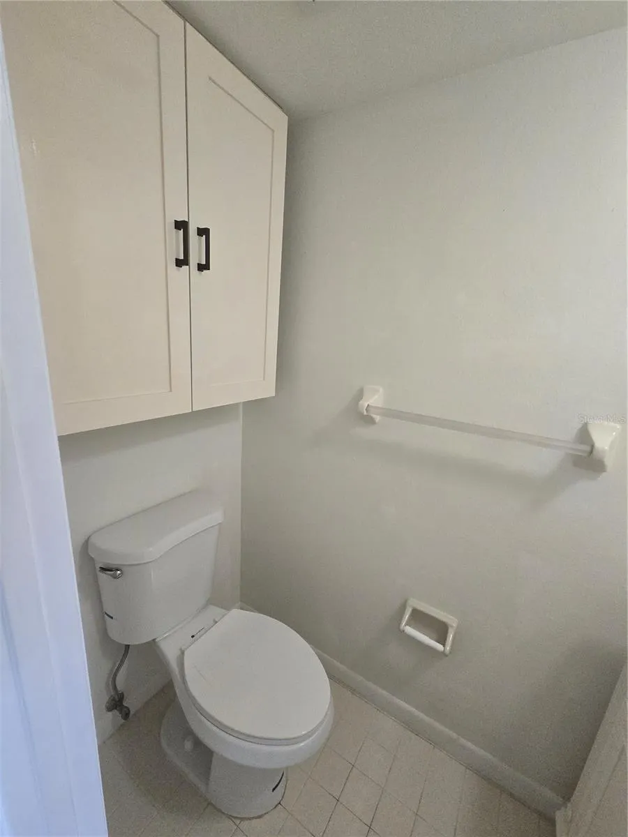 106 1ST ST E #213 #213
