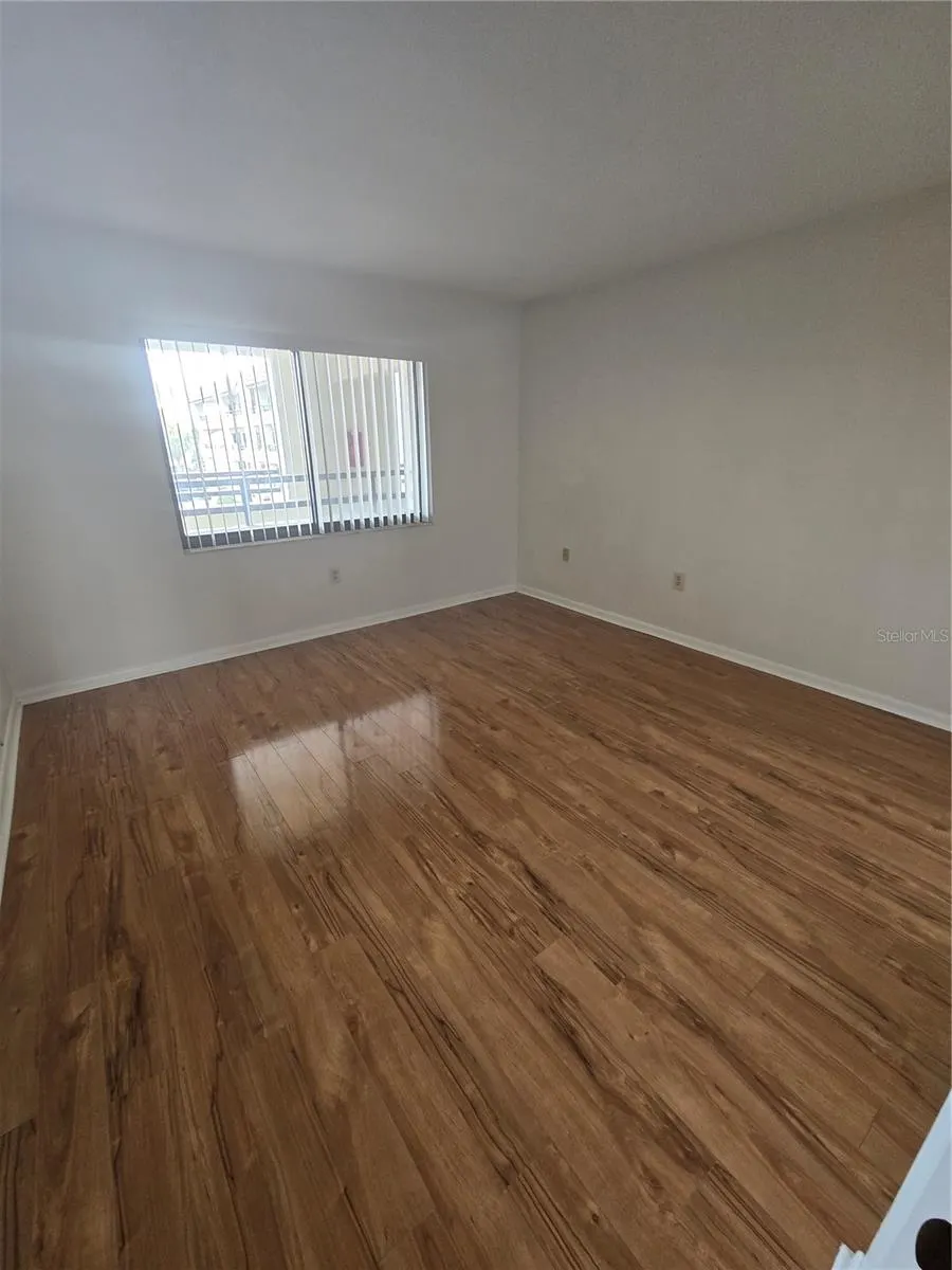 106 1ST ST E #213 #213
