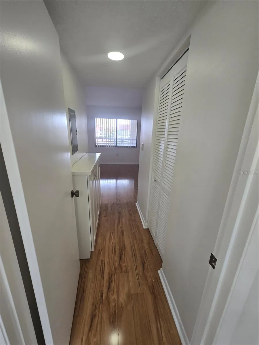 106 1ST ST E #213 #213