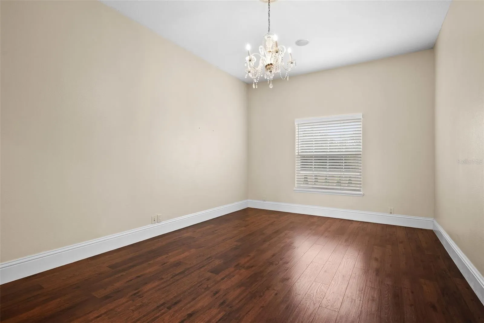 20014 LOMOND LN