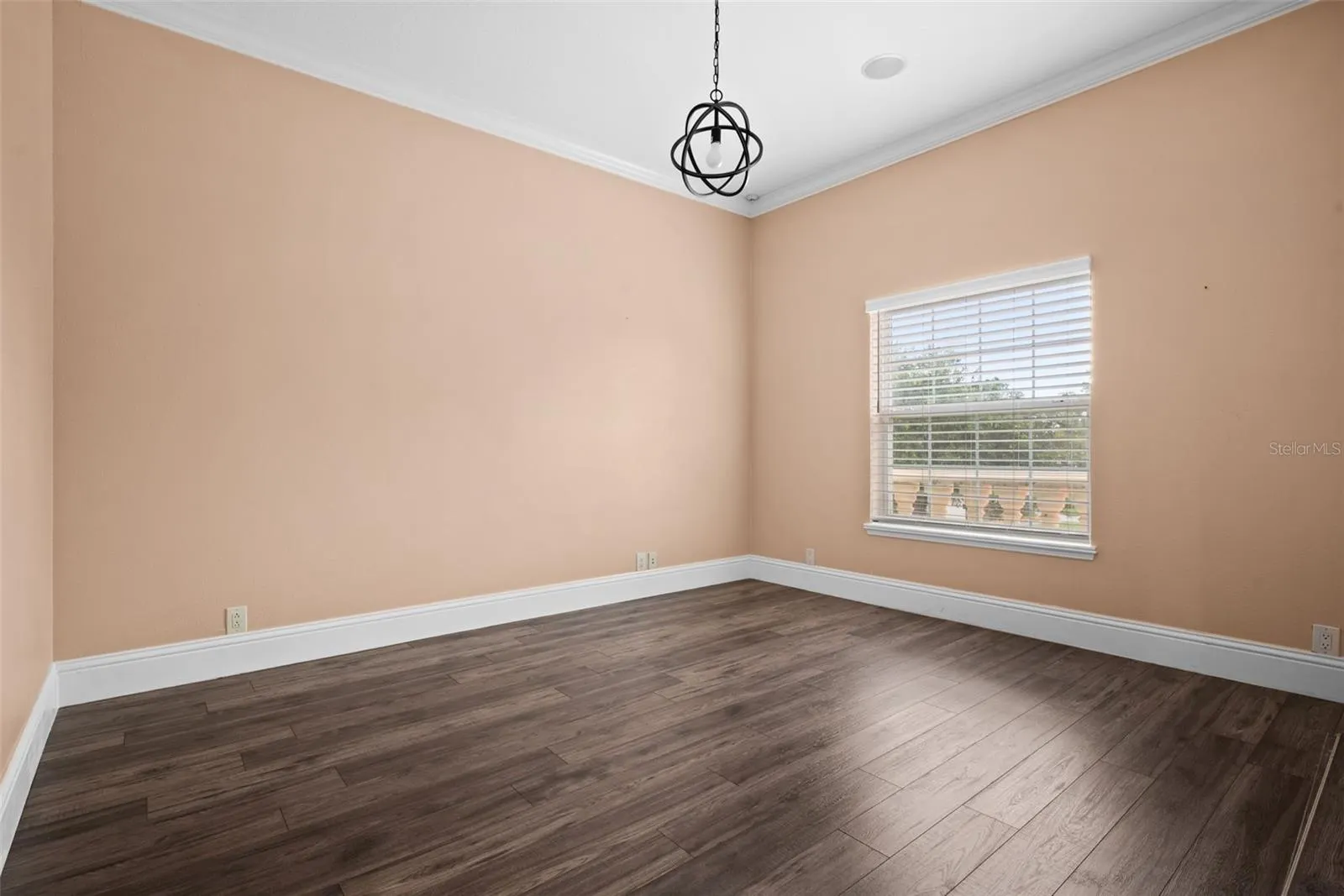 20014 LOMOND LN