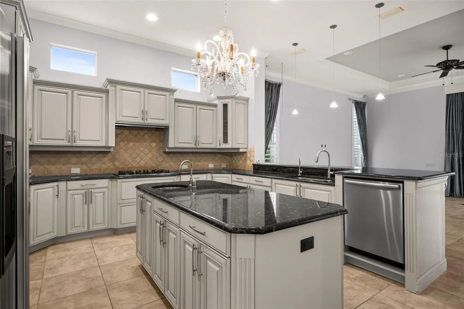 20014 LOMOND LN