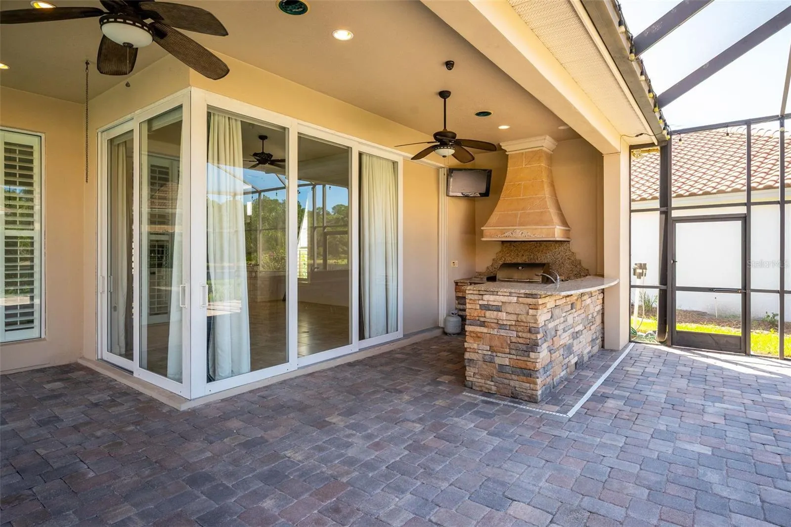 20014 LOMOND LN