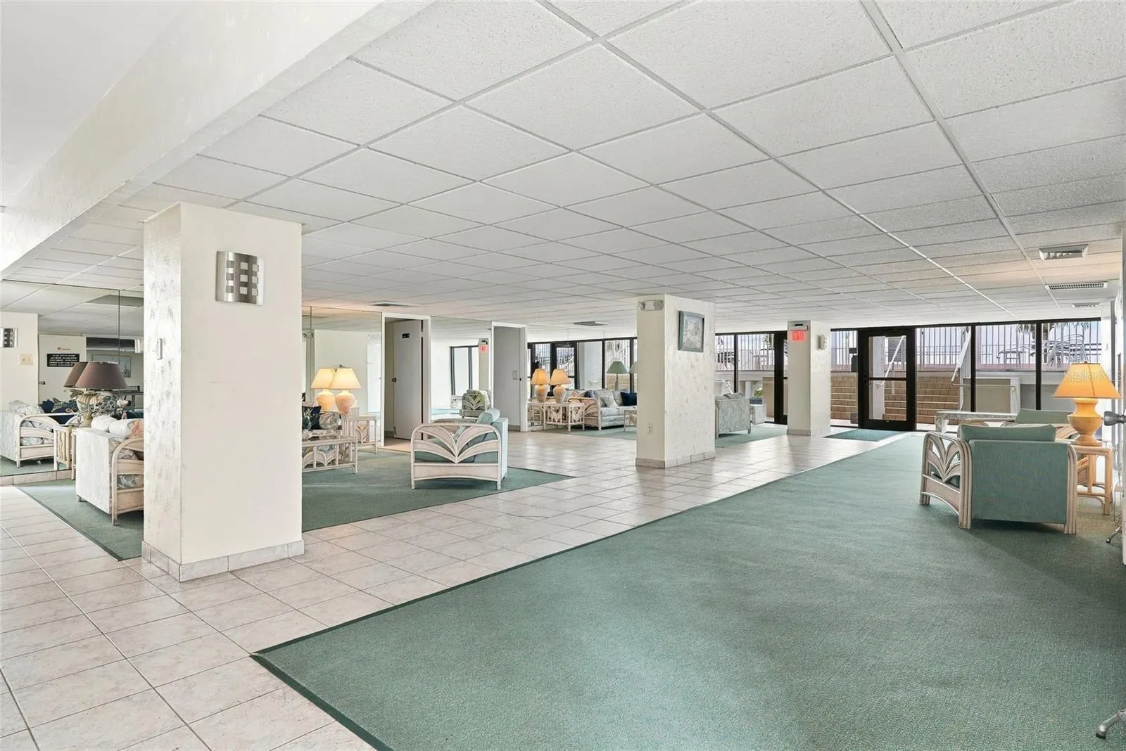11000 GULF BLVD #1002 #1002