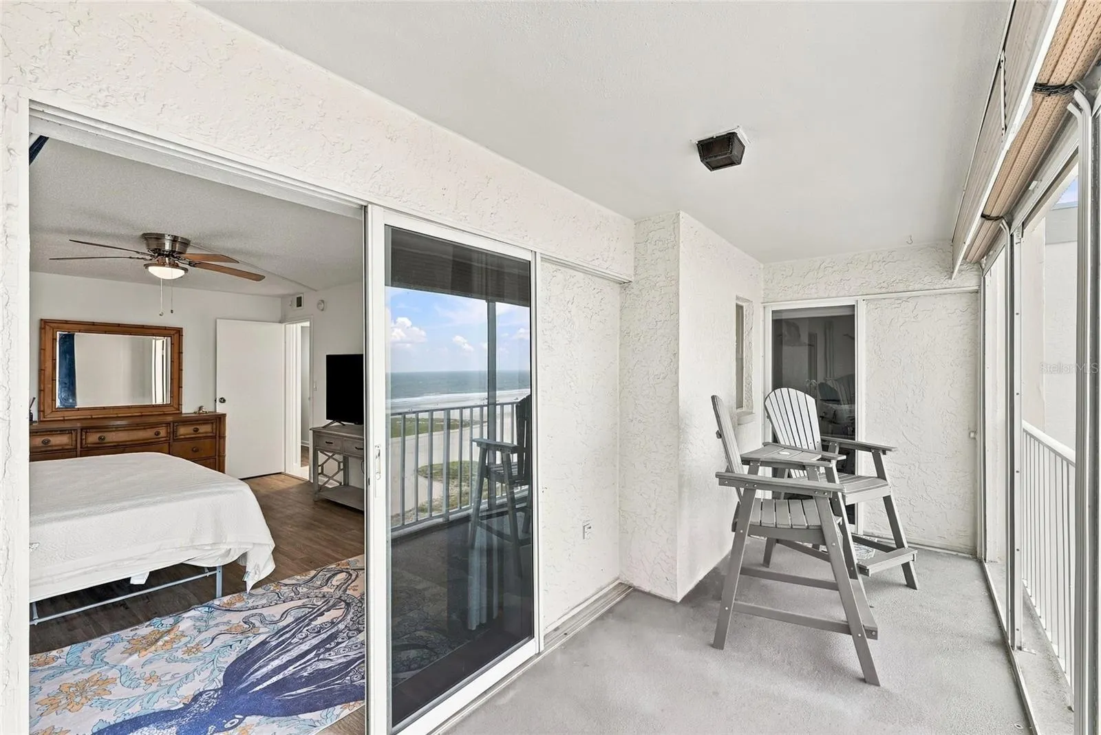 11000 GULF BLVD #1002 #1002
