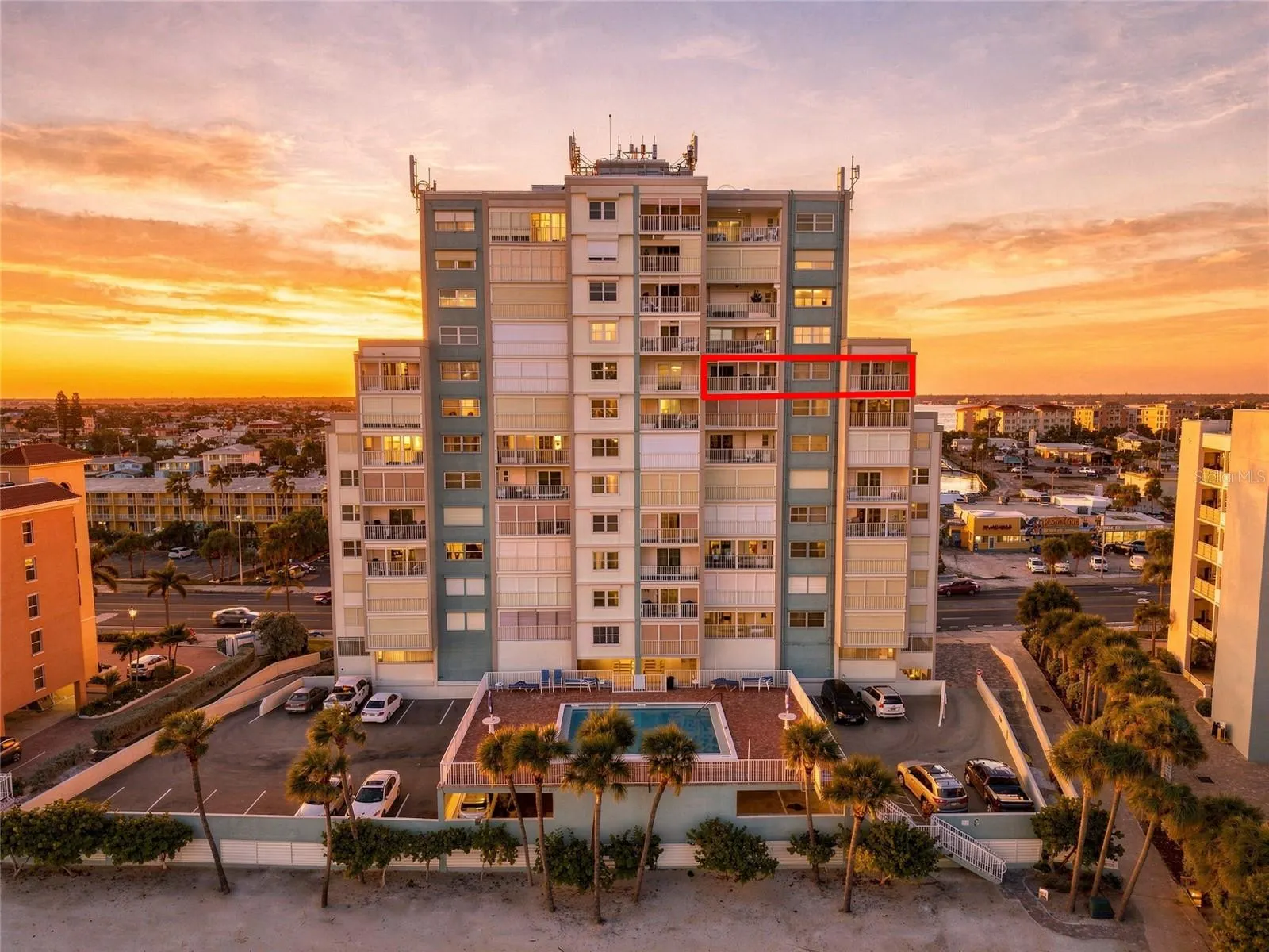 11000 GULF BLVD #1002 #1002