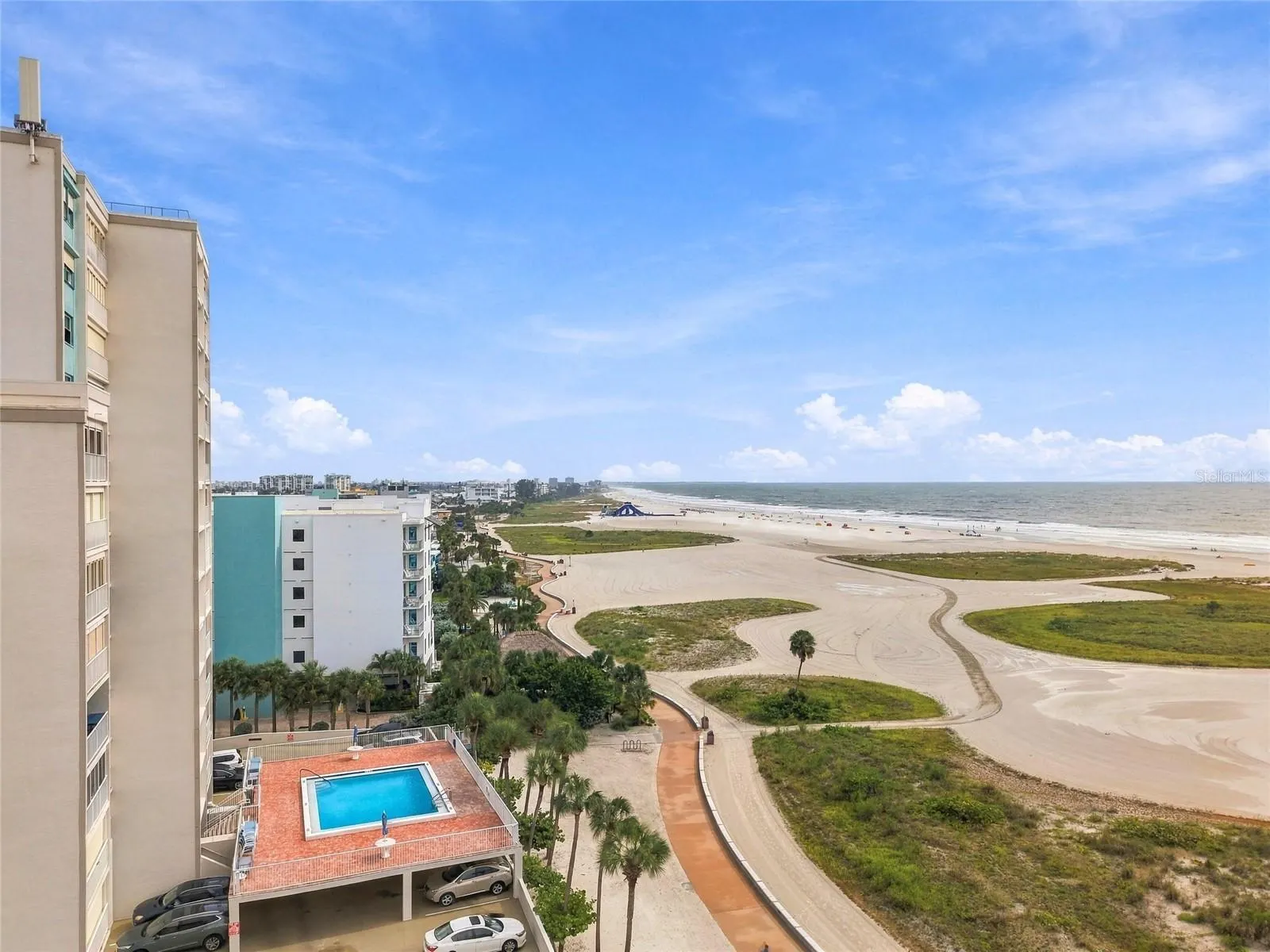 11000 GULF BLVD #1002 #1002
