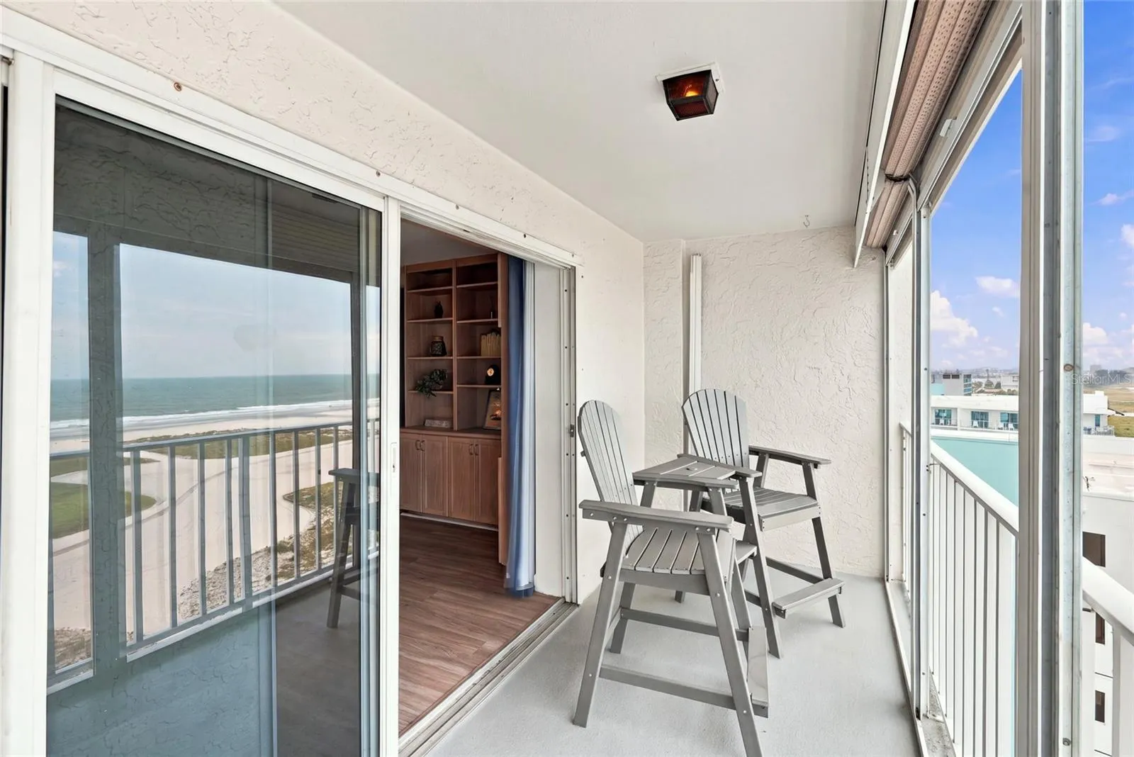 11000 GULF BLVD #1002 #1002