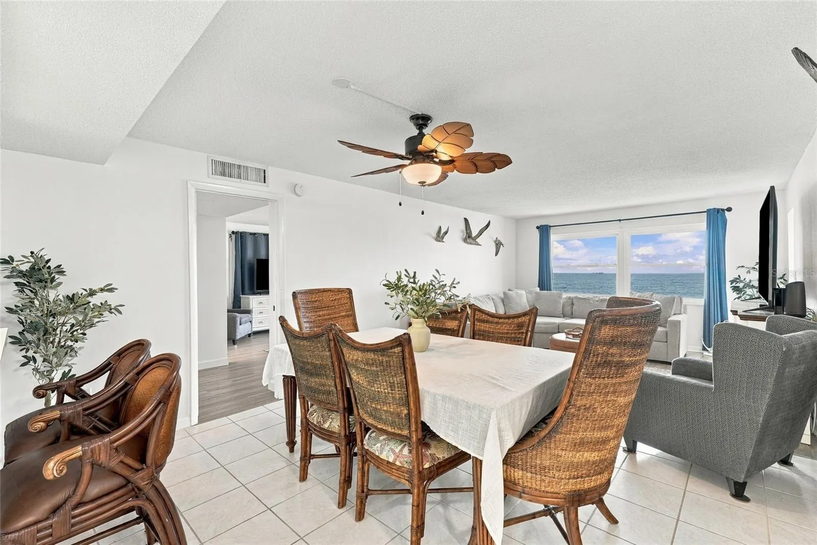 11000 GULF BLVD #1002 #1002