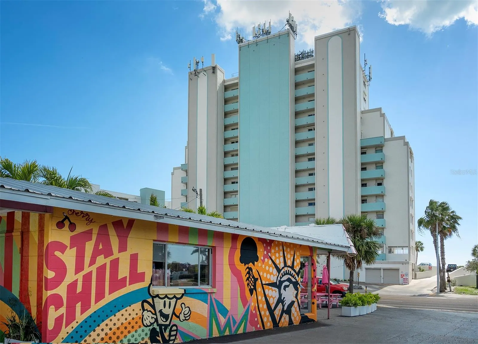 11000 GULF BLVD #1002 #1002