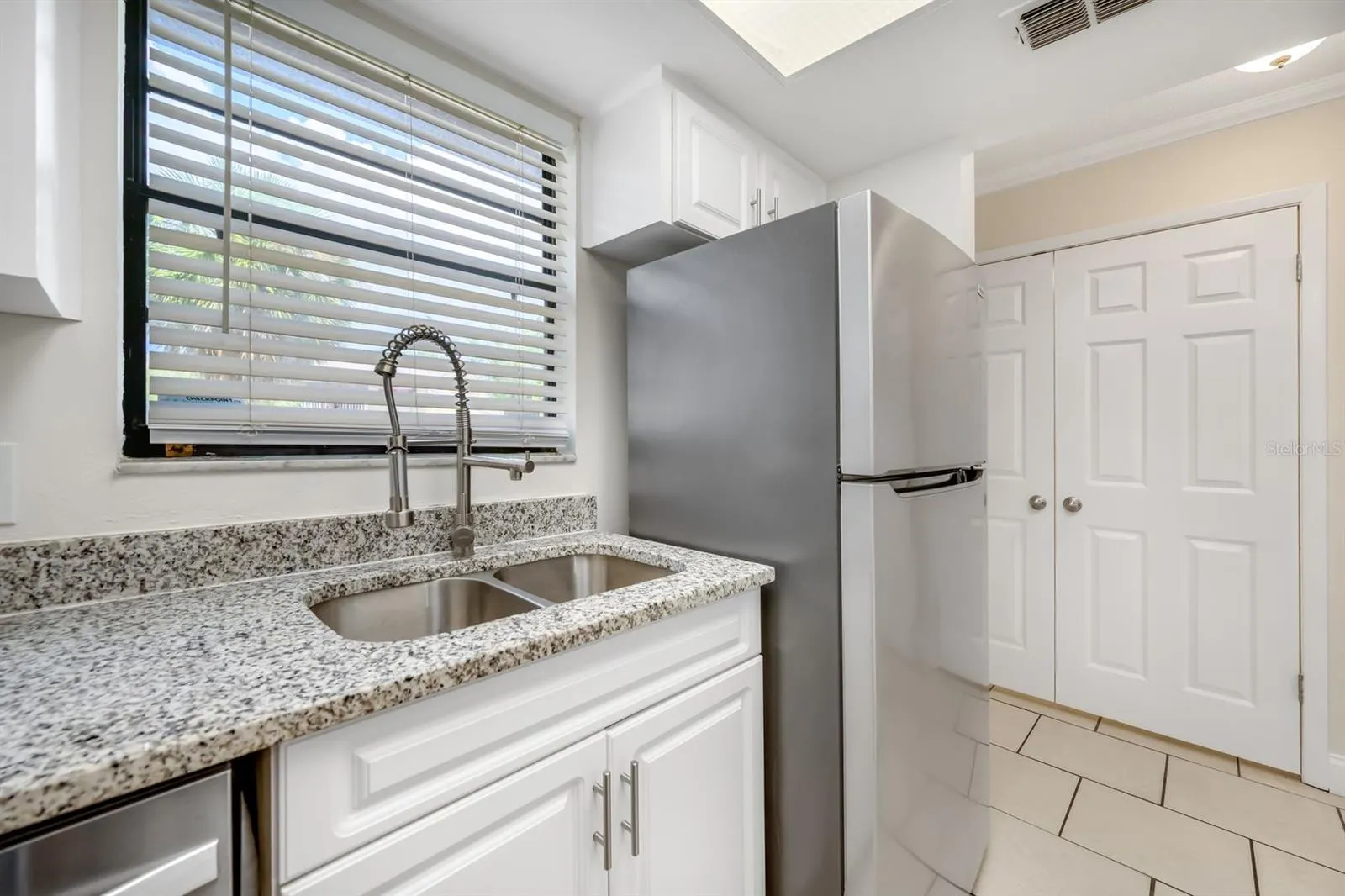 6119 MEMORIAL HWY #3 #3