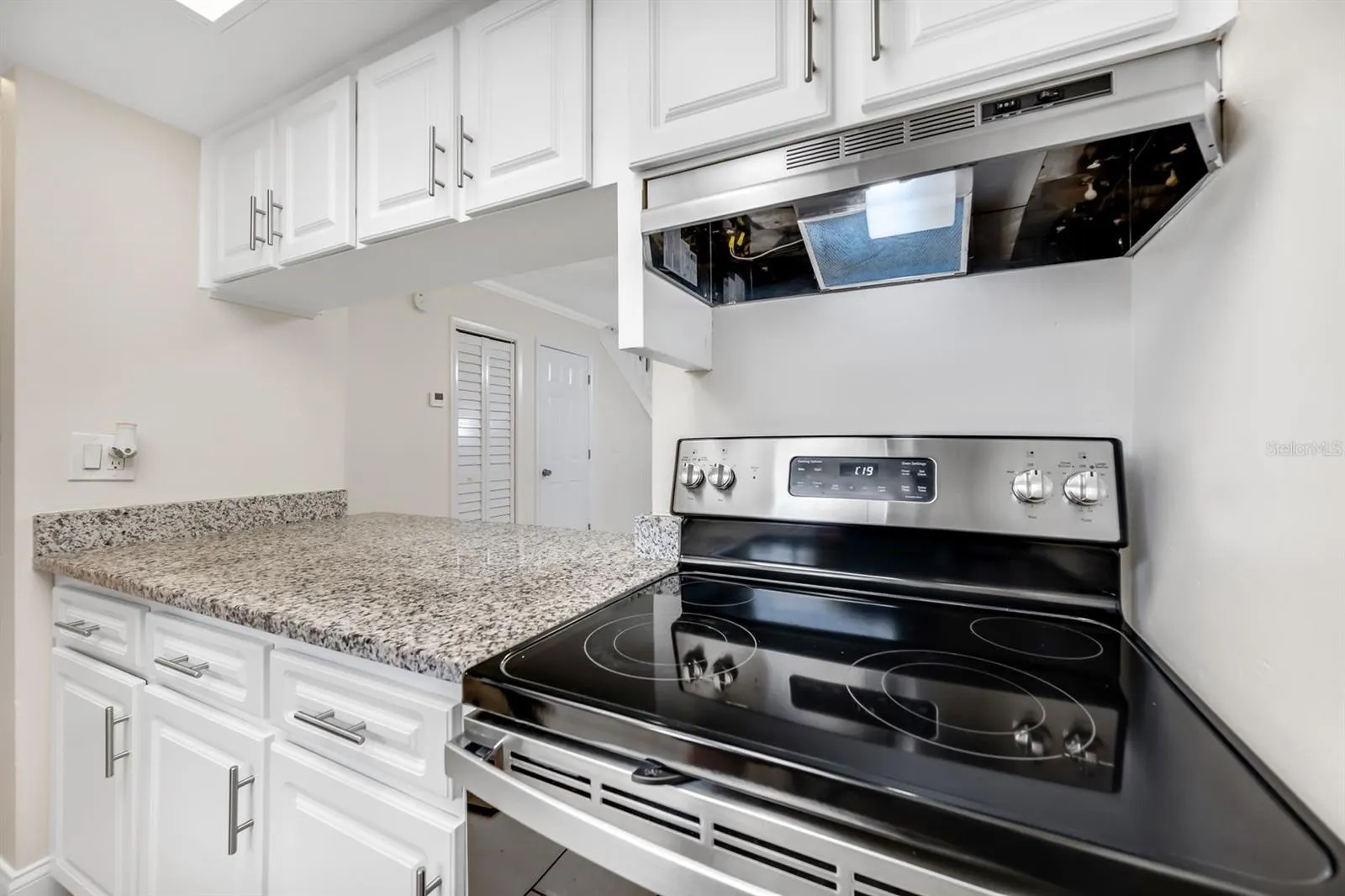 6119 MEMORIAL HWY #3 #3