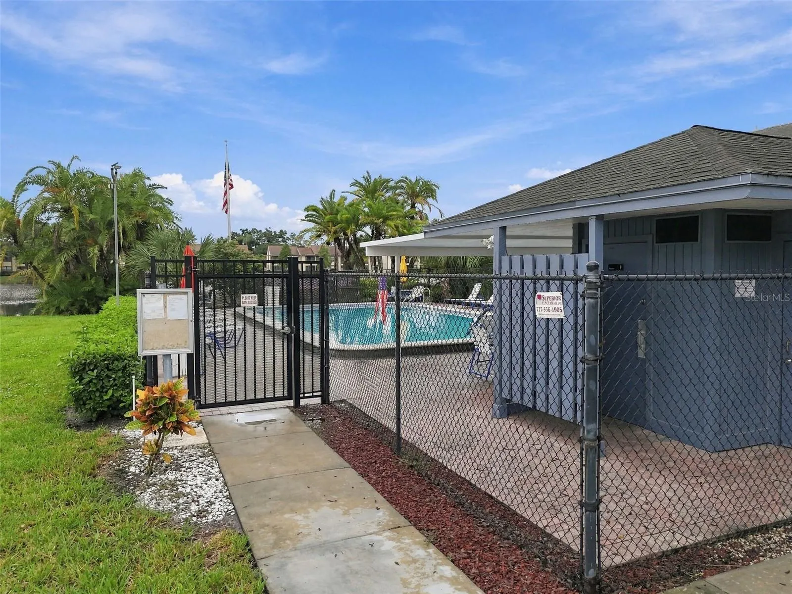131 CYPRESS LN #131 #131