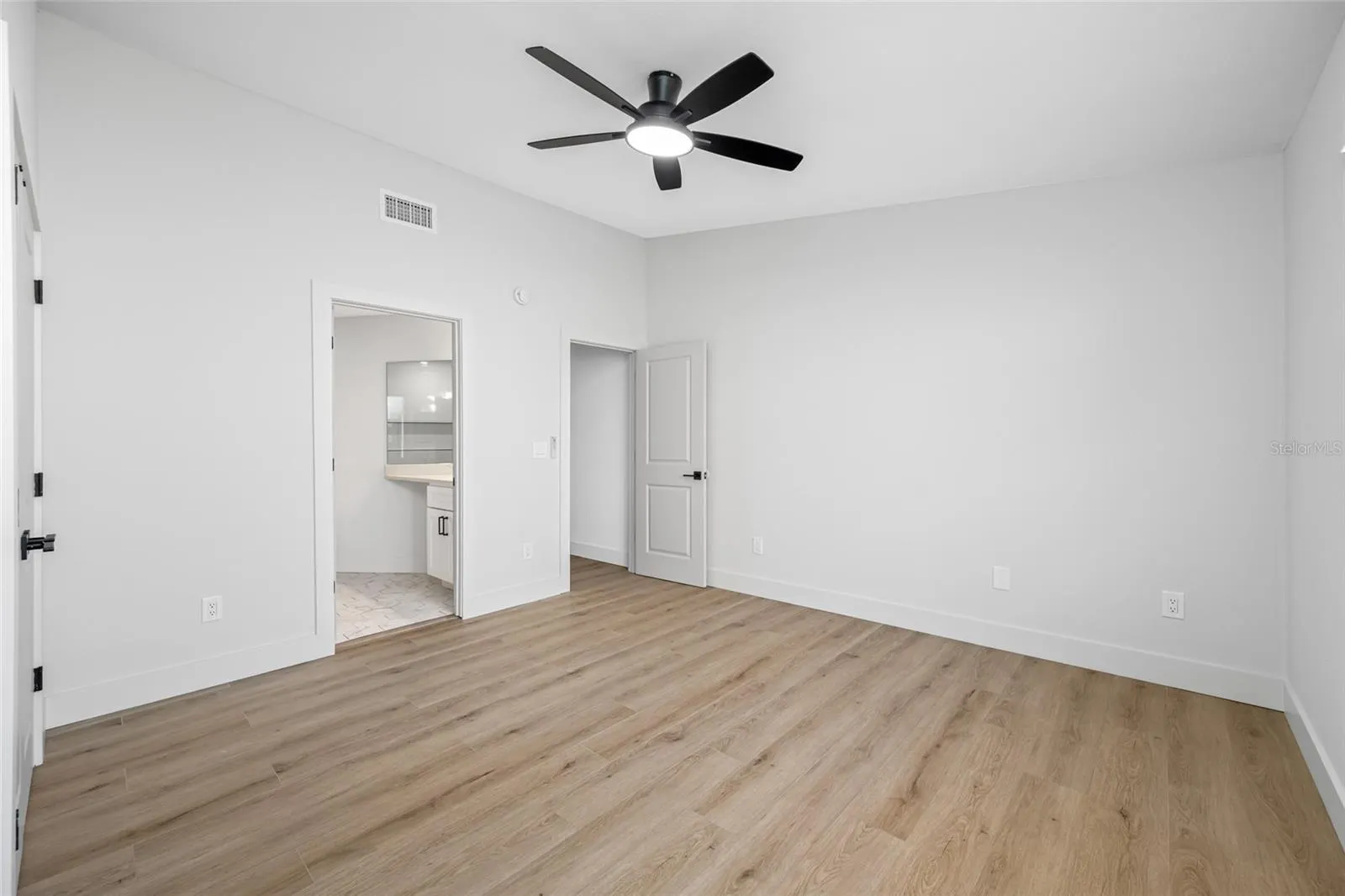 6119 MEMORIAL HWY #20 #20