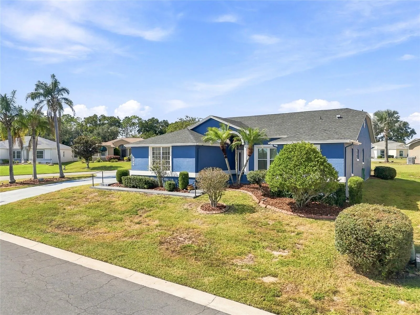 5946 CHICKADEE DR