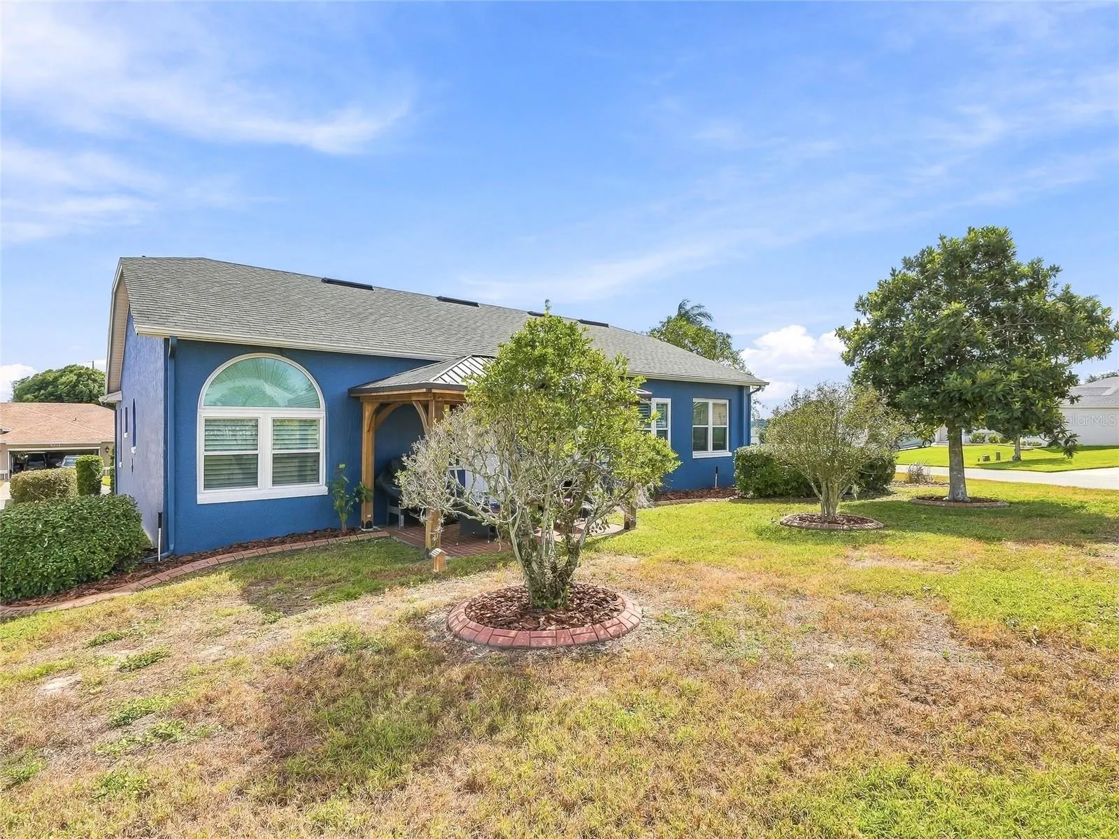 5946 CHICKADEE DR