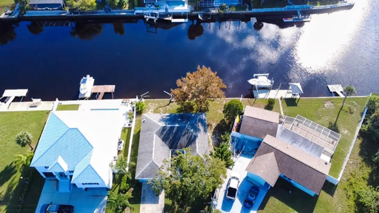 4516 GULFSTREAM DR