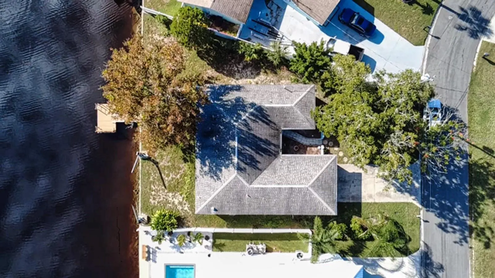 4516 GULFSTREAM DR