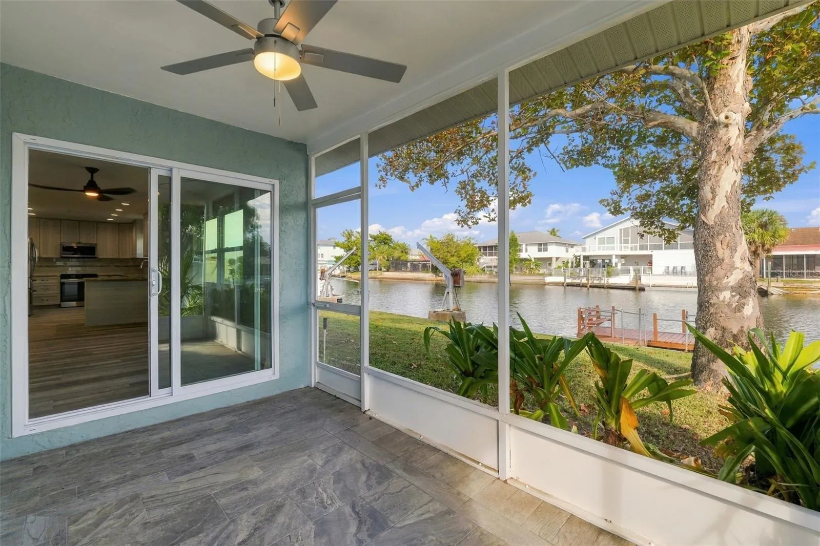4516 GULFSTREAM DR