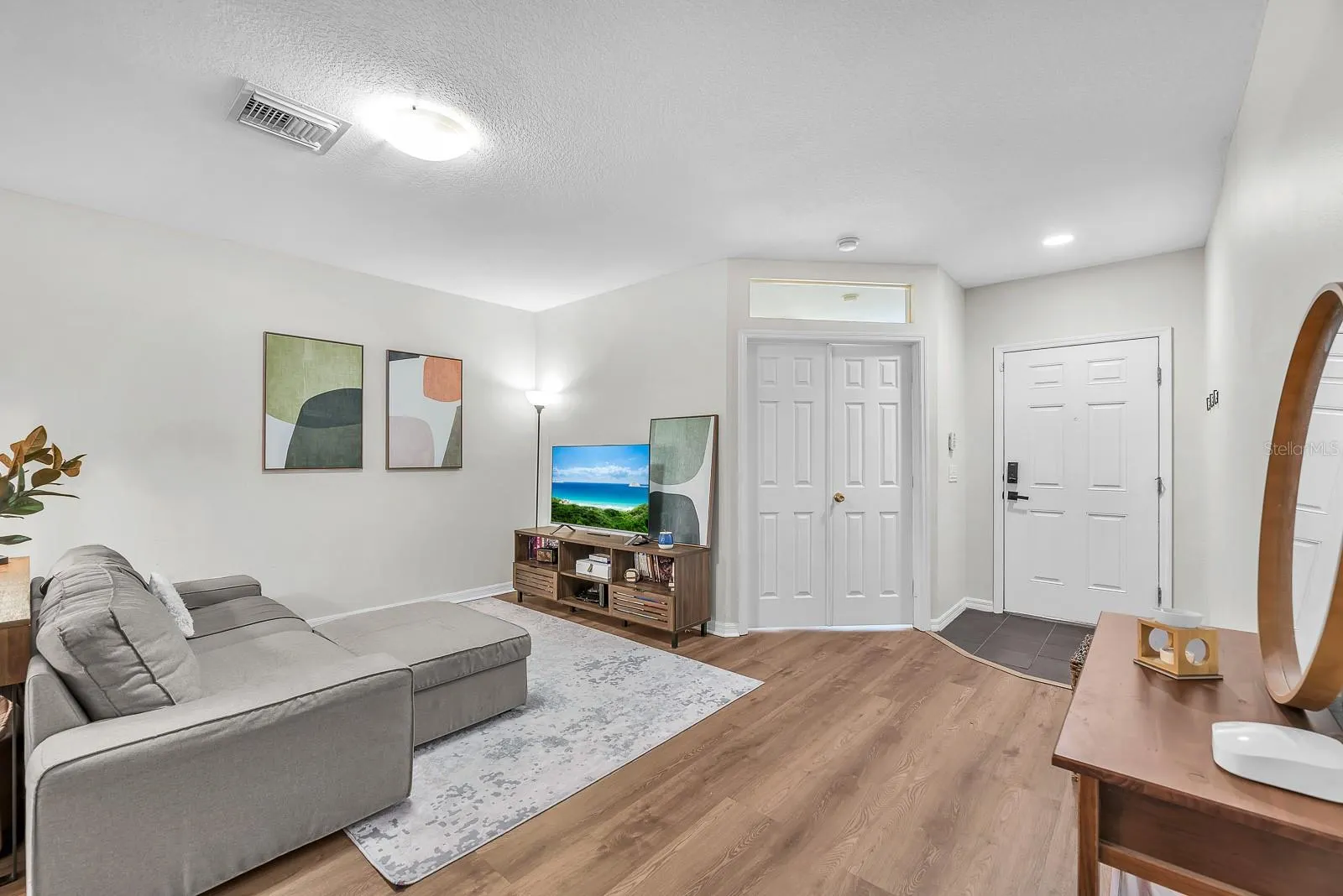 5819 FISHHAWK RIDGE DR