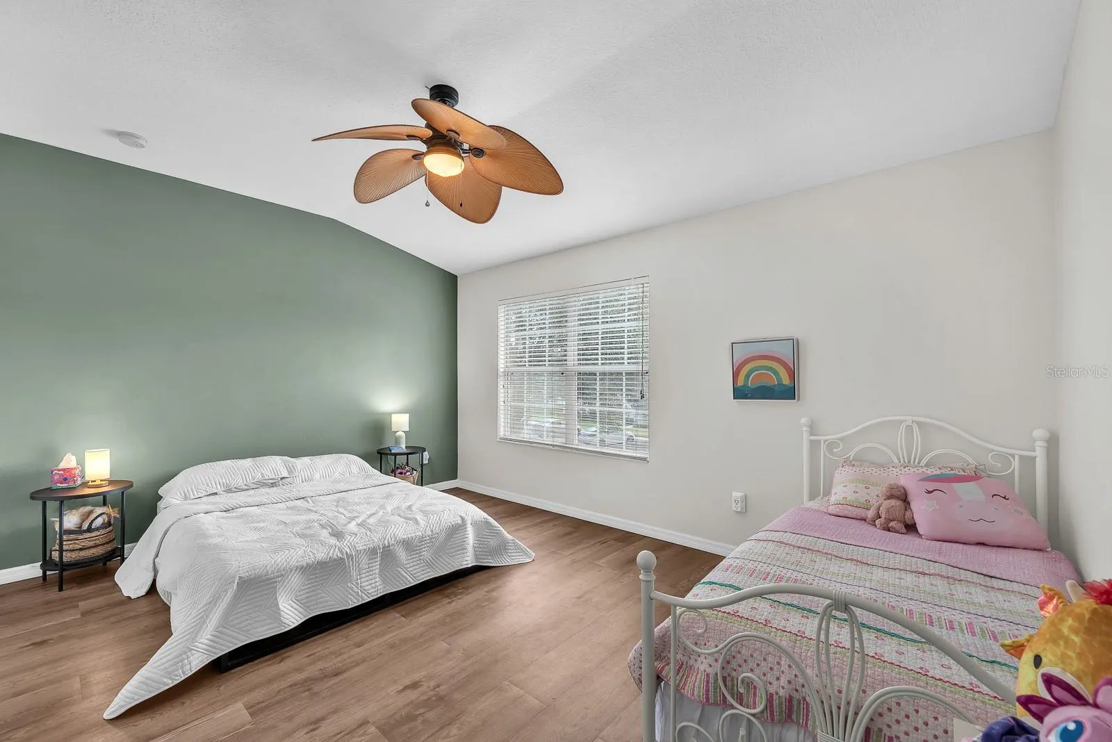 5819 FISHHAWK RIDGE DR