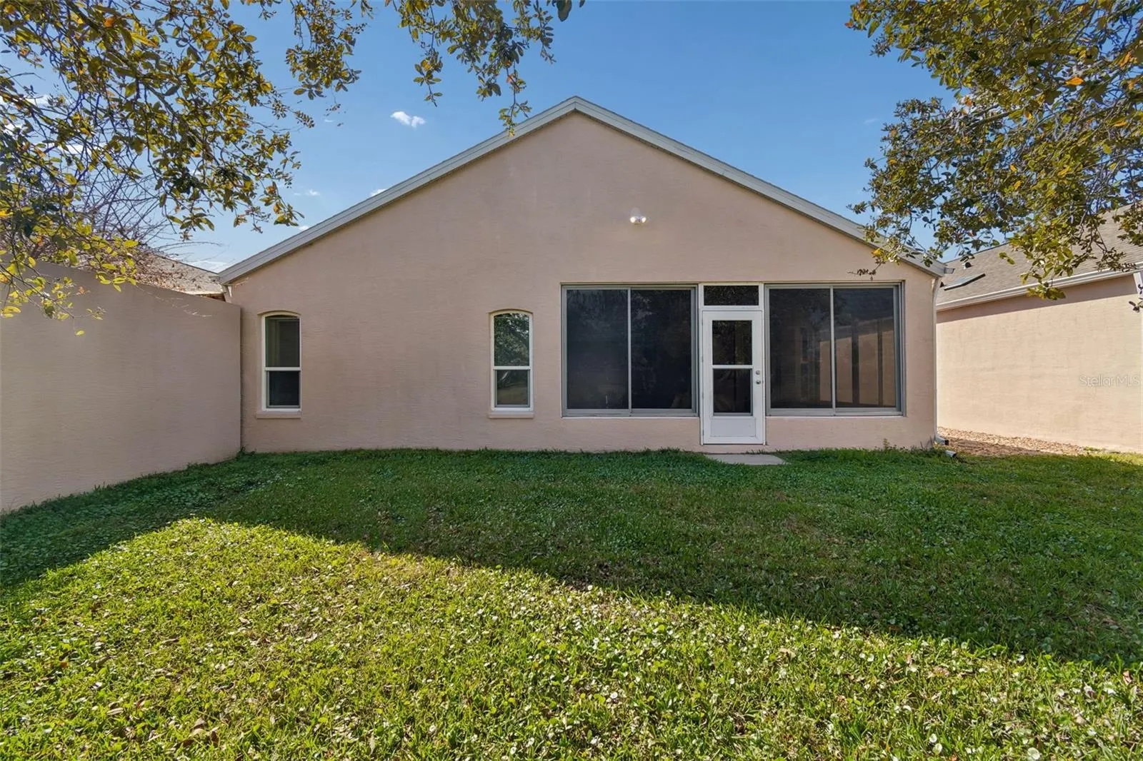 284 ROYAL PALM WAY