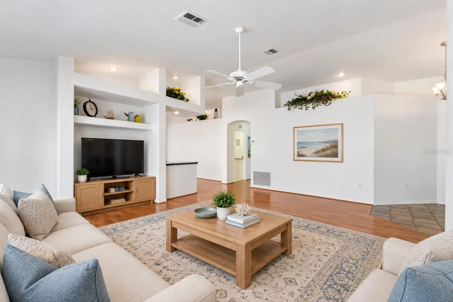 284 ROYAL PALM WAY