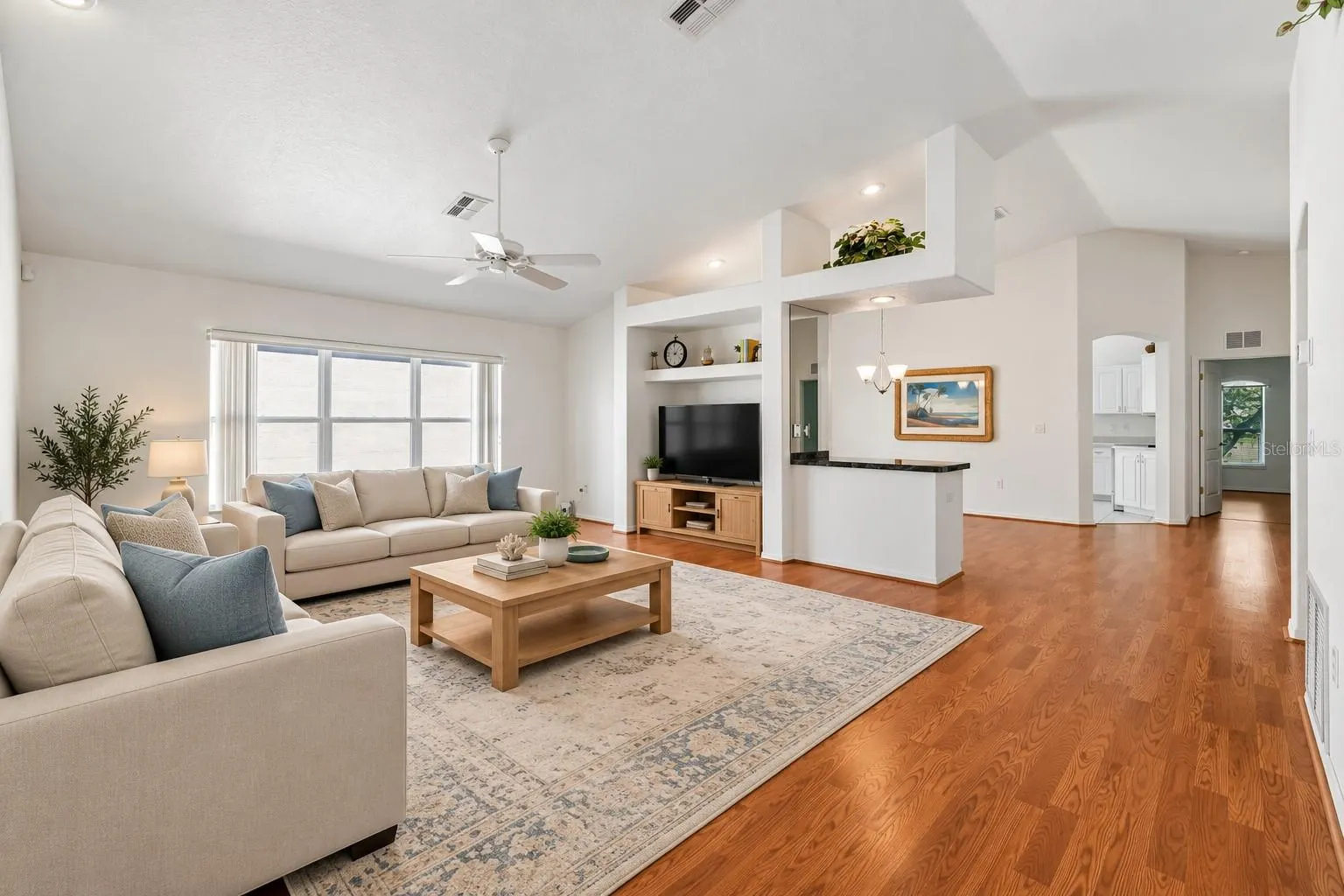 284 ROYAL PALM WAY