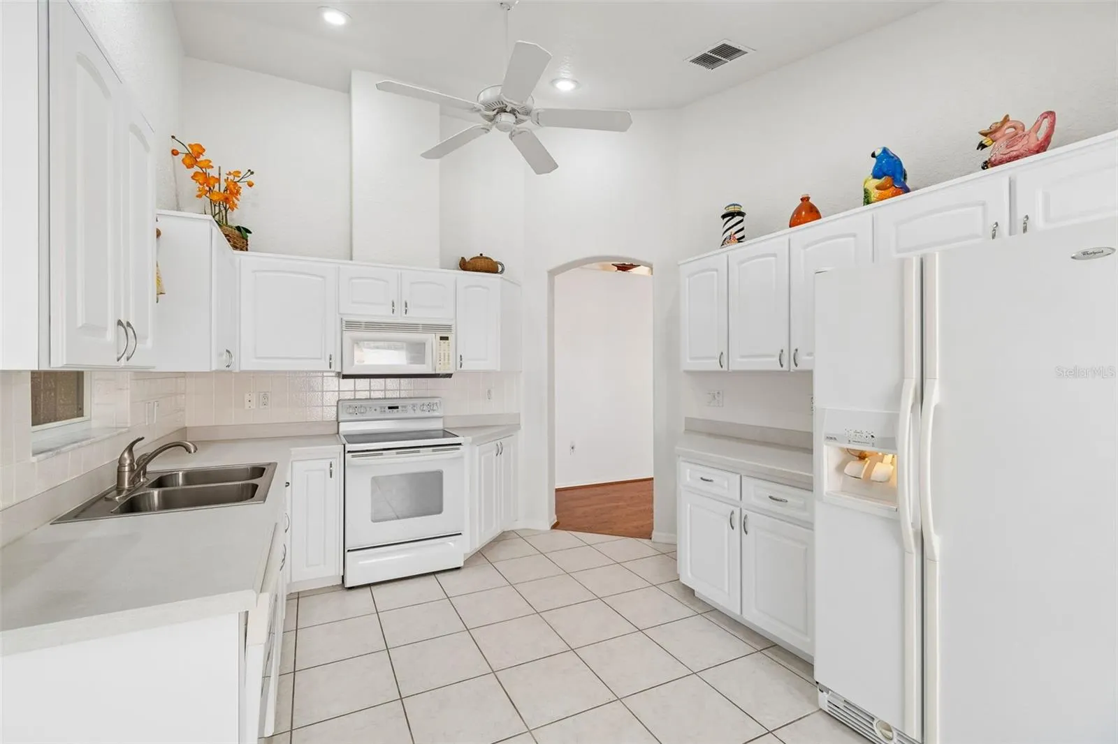 284 ROYAL PALM WAY