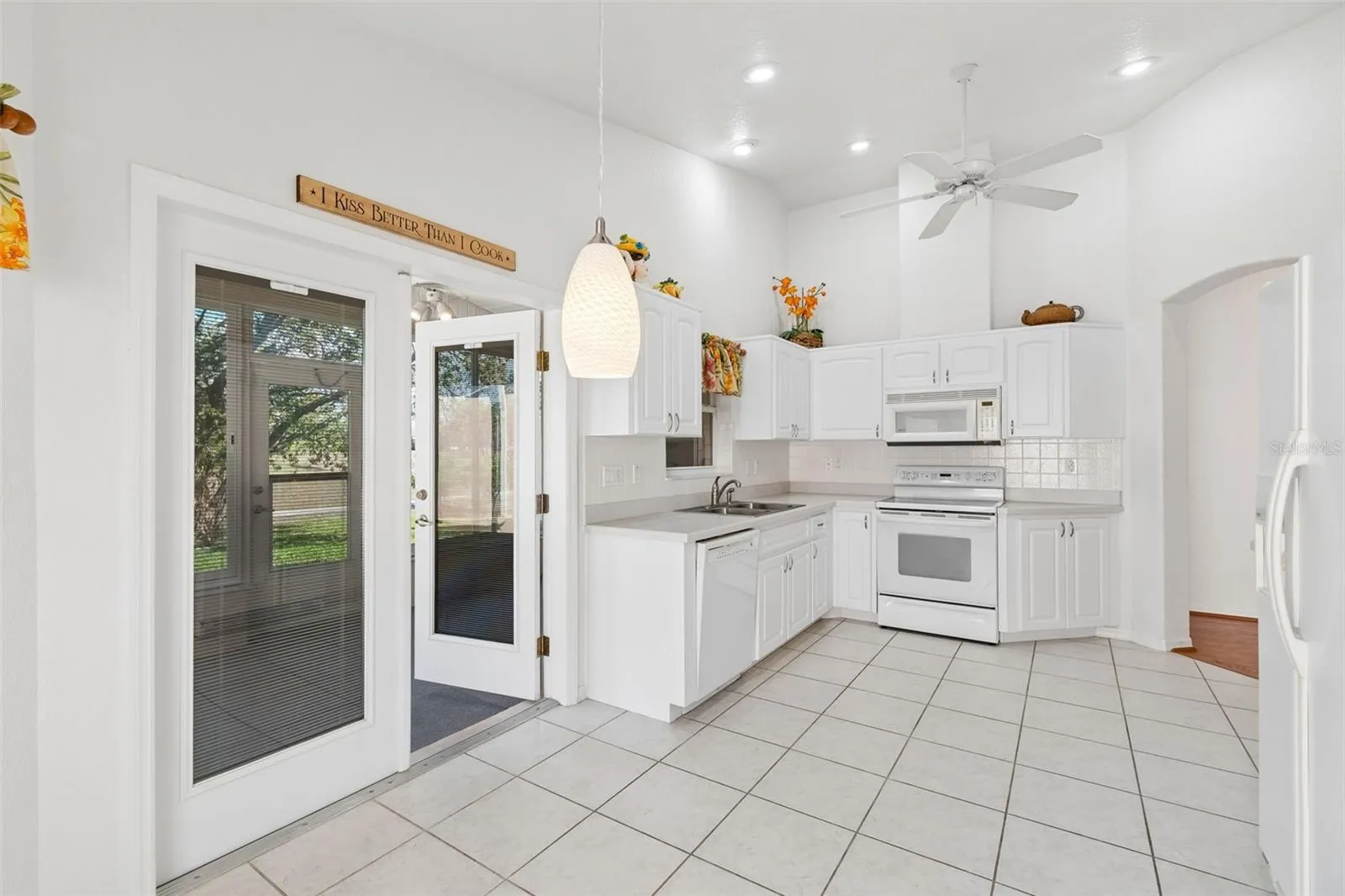 284 ROYAL PALM WAY