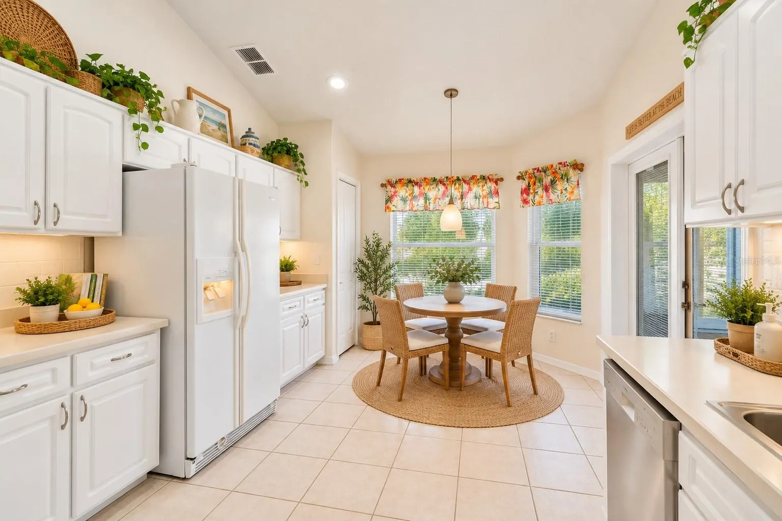284 ROYAL PALM WAY
