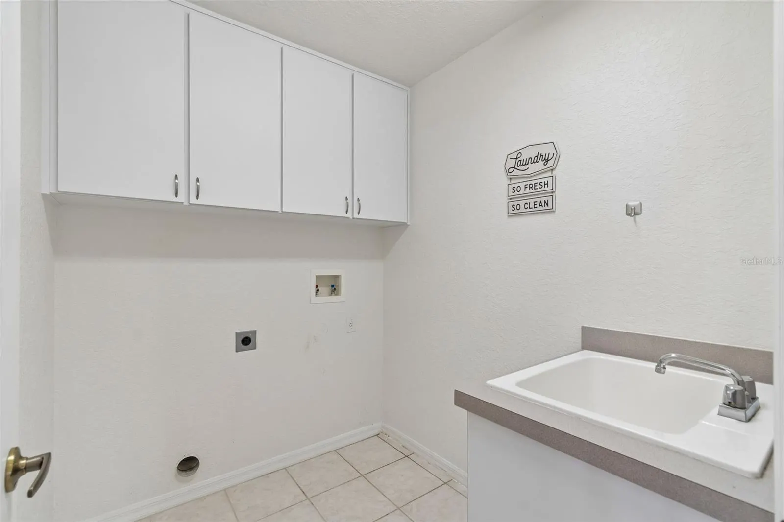 284 ROYAL PALM WAY
