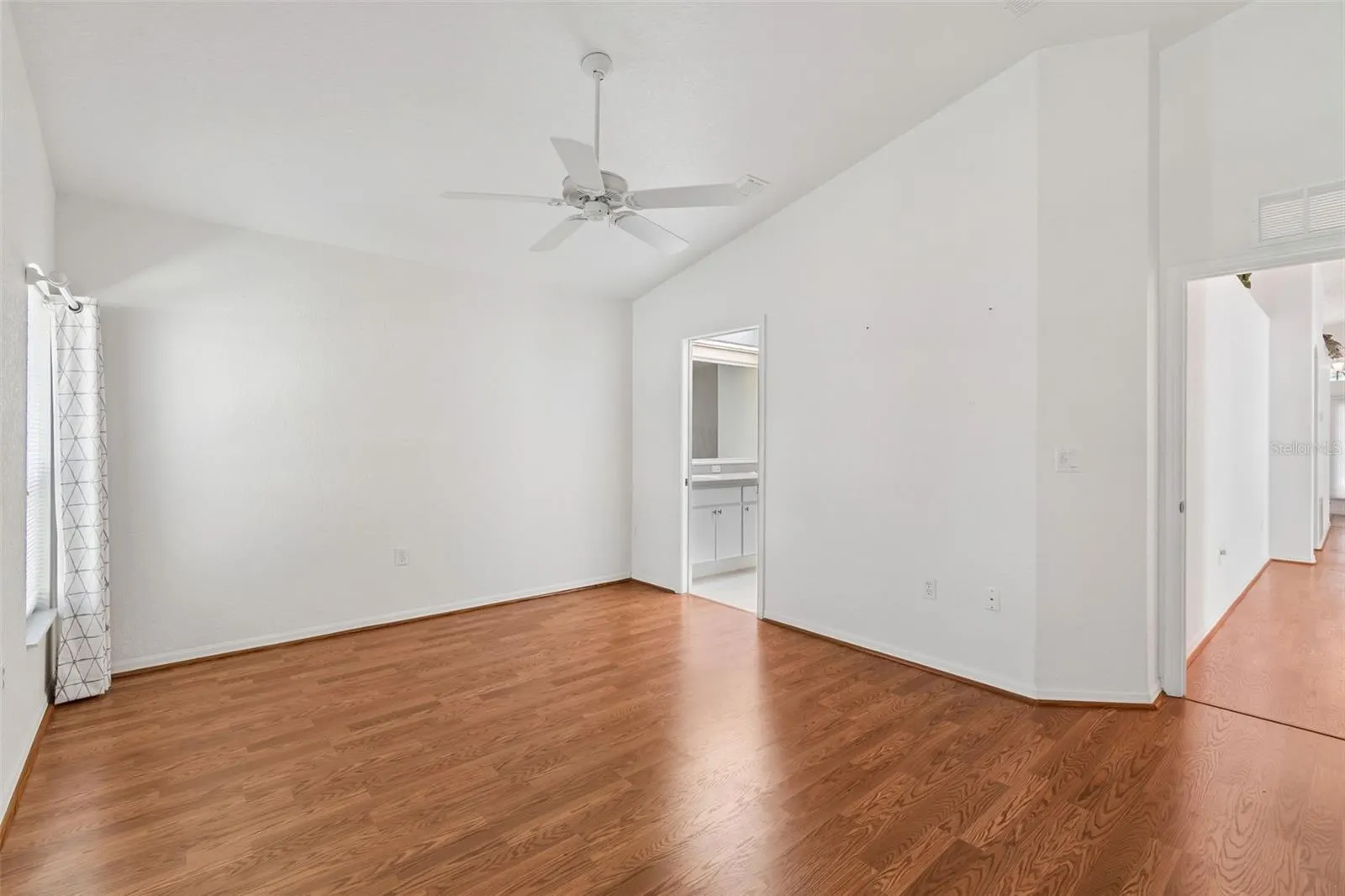 284 ROYAL PALM WAY