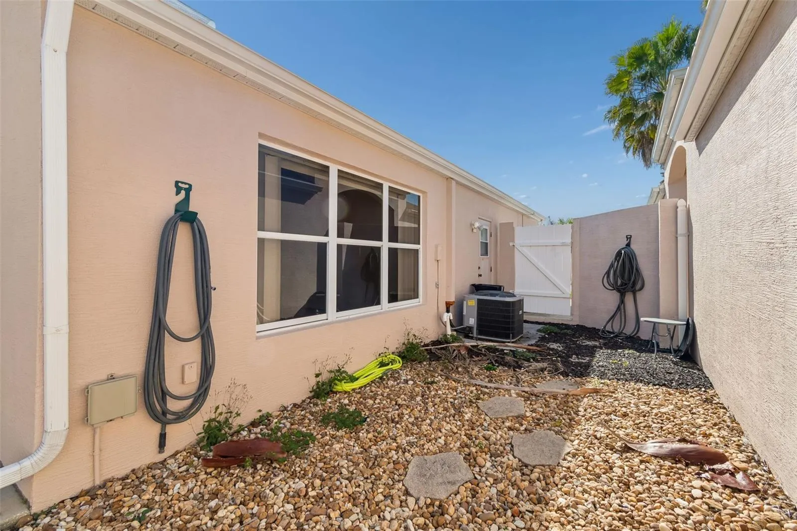 284 ROYAL PALM WAY