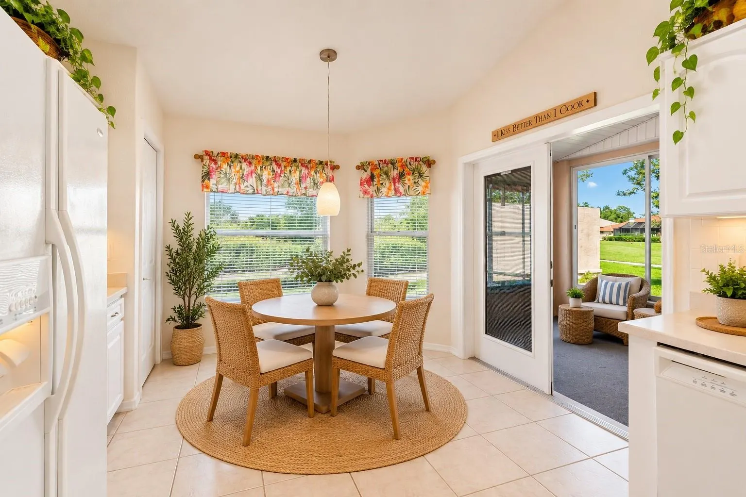 284 ROYAL PALM WAY