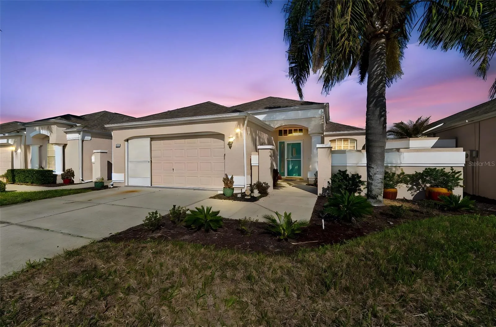 284 ROYAL PALM WAY