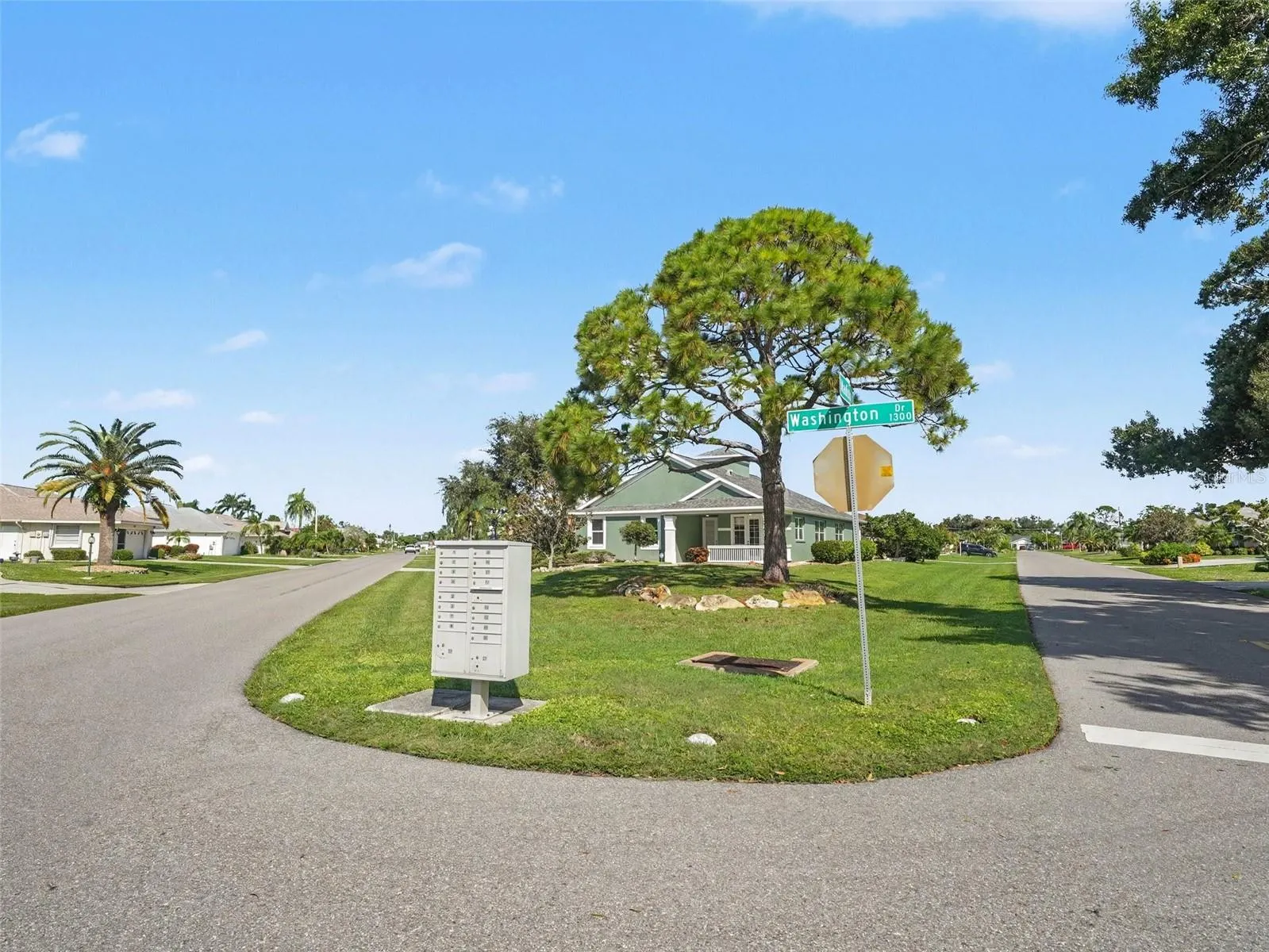 1380 WASHINGTON DR