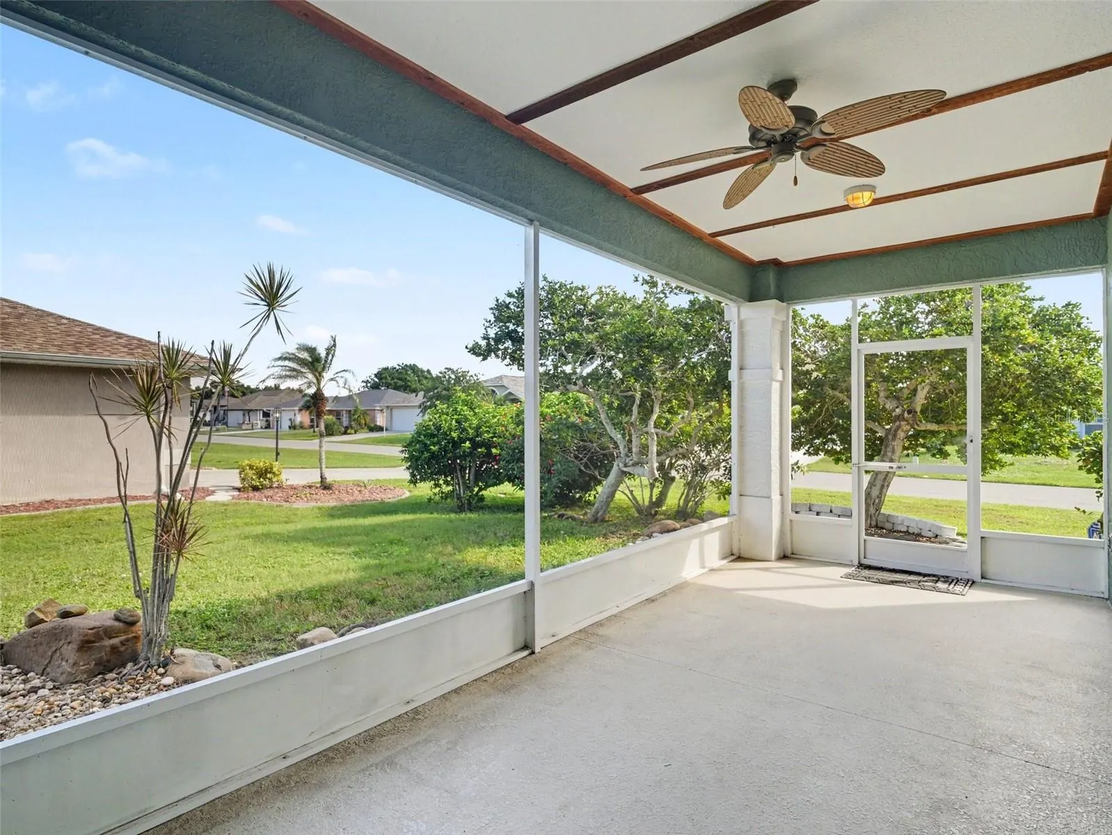 1380 WASHINGTON DR